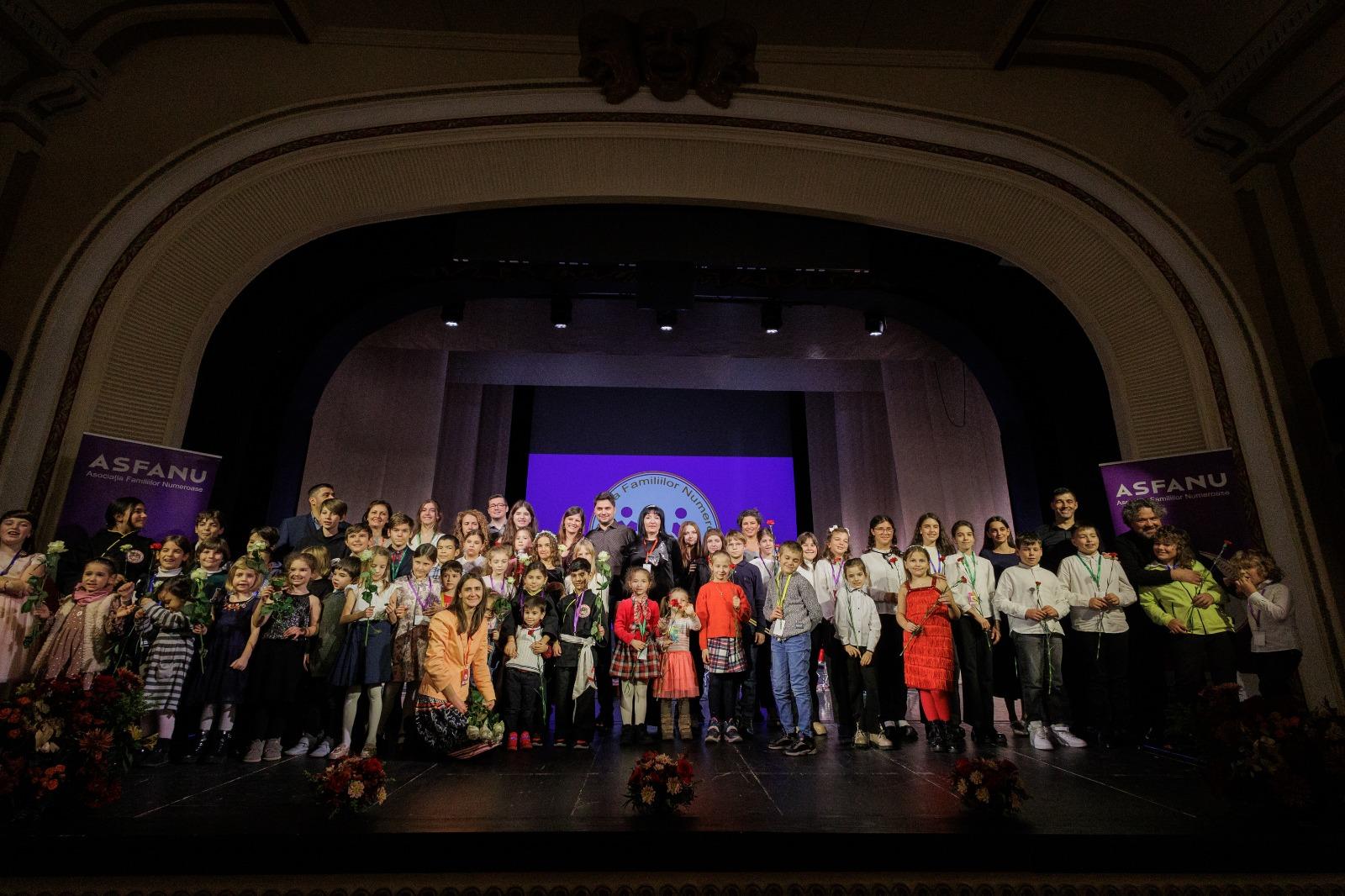 Înscrieri la Gala Națională a Copiilor Talentați din Familii Numeroase din România