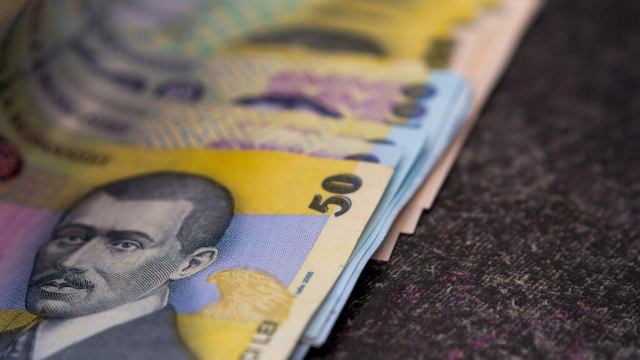 Pensia specială non-contributivă va fi redusă cu 85%,dacă se optează pentru rămânerea în activitate