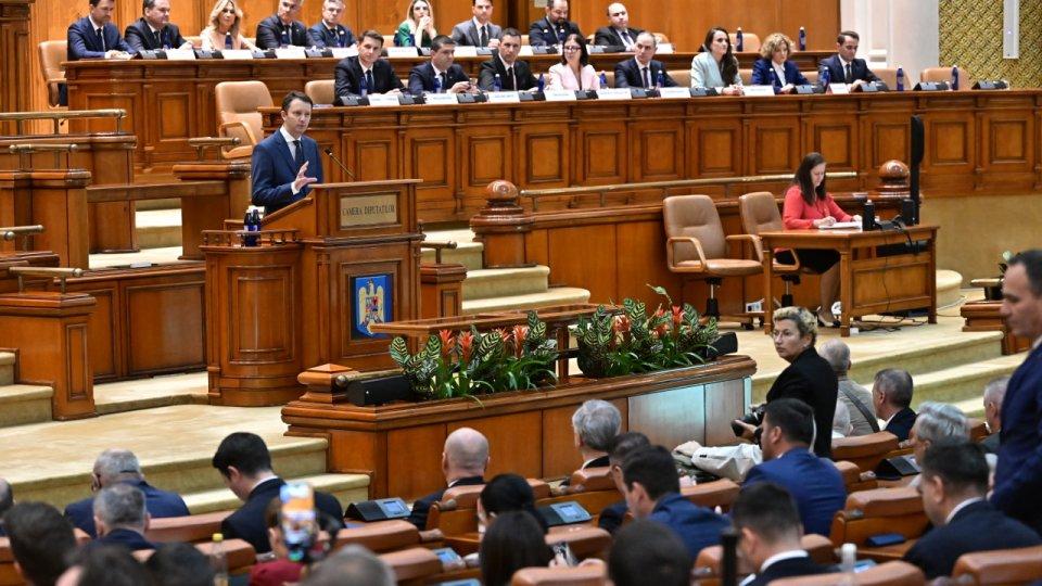 Guvernul Siegfried Mureşan a fost respins de Parlament. Grindeanu: Suntem pregătiţi să ne asumăm redresarea României