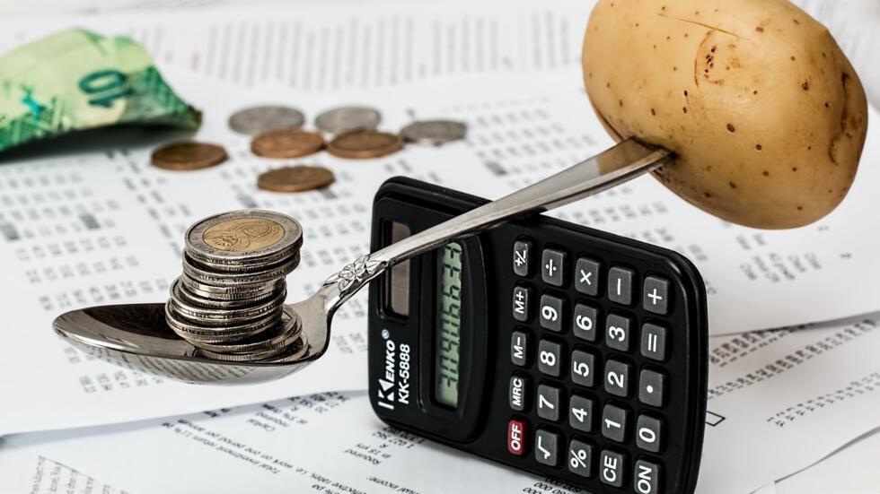 Rata inflaţiei în luna martie 2025 a scăzut la 4,9% față de acum un an