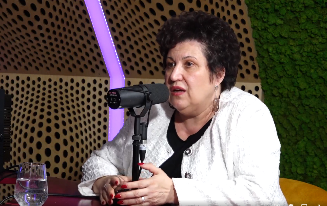 Marinela Marc, șefa ISJ Cluj, la Napoca Live: ”Mare parte din activitate o dedicăm, astăzi, medierii și stingerii conflictelor dintre părinți”