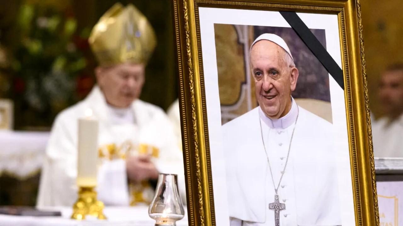 Vaticanul, pe ultima sută de metri pentru funeraliile Papei Francisc